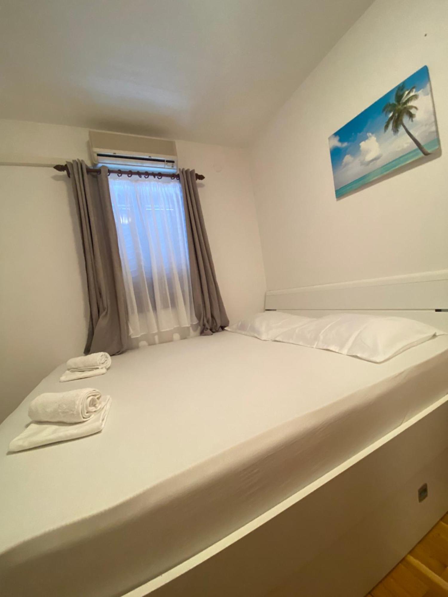 Novalja Beach Apartment Esterno foto